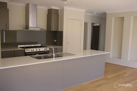 Property photo of 35 Edmondshaw Drive Deer Park VIC 3023