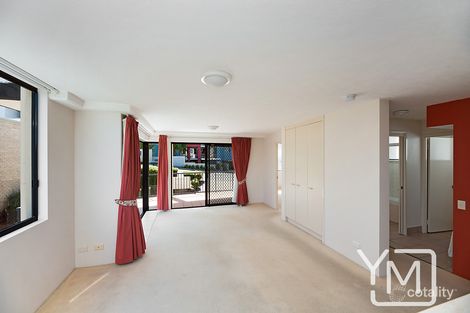 Property photo of 1/18 Canberra Terrace Caloundra QLD 4551