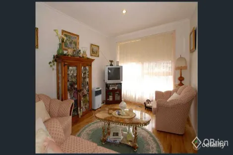 Property photo of 1/2 Wara Close Noble Park North VIC 3174