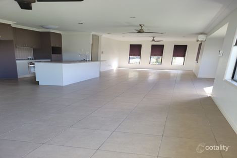 Property photo of 16 Glendower Street Bushland Beach QLD 4818