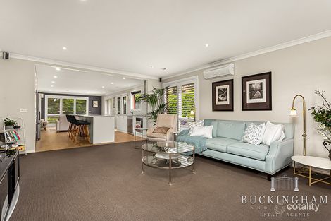 Property photo of 23 Castlereagh Place Watsonia VIC 3087