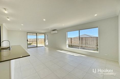 3 Coorong St, Yarrabilba, QLD 4207