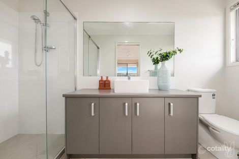 Property photo of 2 Barramundi Street Mulambin QLD 4703