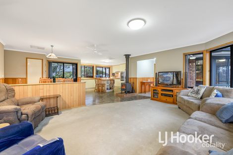 Property photo of 3 Meeking Drive Pakenham VIC 3810