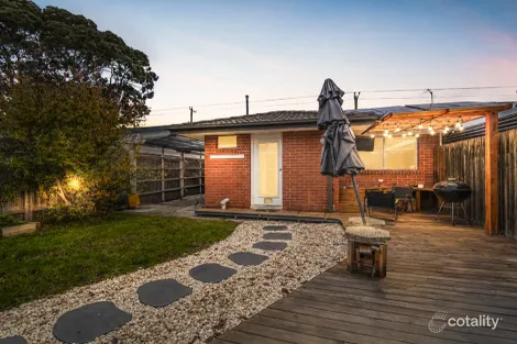 6/13 WALLARANO DR, NOBLE PARK, VIC 3174
