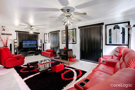Property photo of 4 Dolge Place Ambarvale NSW 2560
