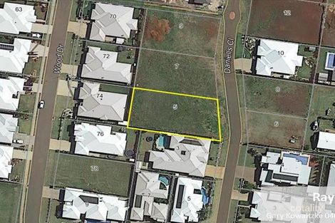 5 Daniells Cl, Middle Ridge, QLD 4350
