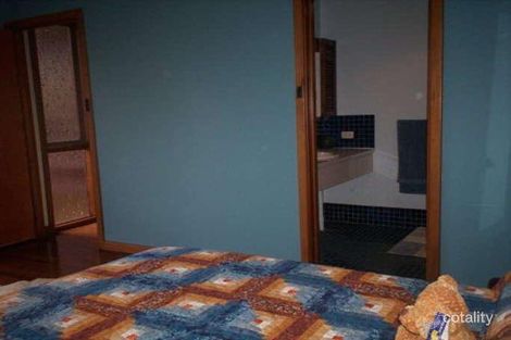 Property photo of 5 Judith Road Wattle Grove WA 6107