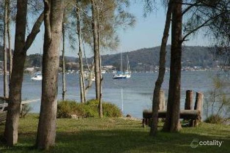 Property photo of 2/309A Avoca Drive Green Point NSW 2251