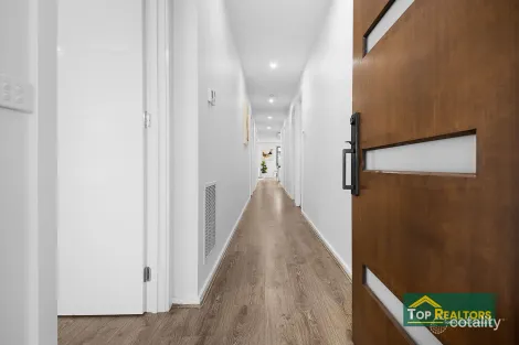 Property photo of 44 Alstonville Avenue Truganina VIC 3029