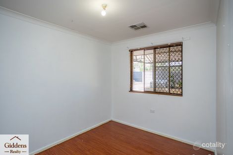 Property photo of 32 Mallow Way Forrestfield WA 6058