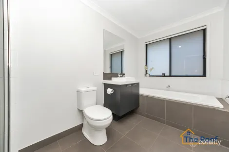 Property photo of 8 Trajectory Drive Tarneit VIC 3029