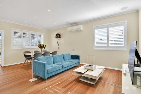 Property photo of 1 Karingal Crescent Frenchs Forest NSW 2086