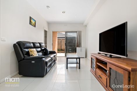Property photo of 18 Treeleaf Avenue Point Cook VIC 3030