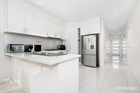 Property photo of 18 Treeleaf Avenue Point Cook VIC 3030