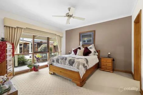 Property photo of 47 Melbourne Road Gisborne VIC 3437