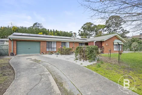 19 King St, Creswick, VIC 3363