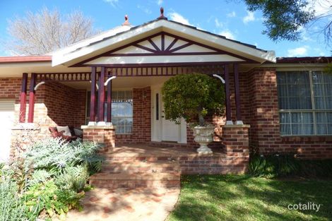 Property photo of 7 Park Avenue Forbes NSW 2871