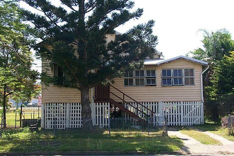 31 Thomasson St, Park Avenue, QLD 4701