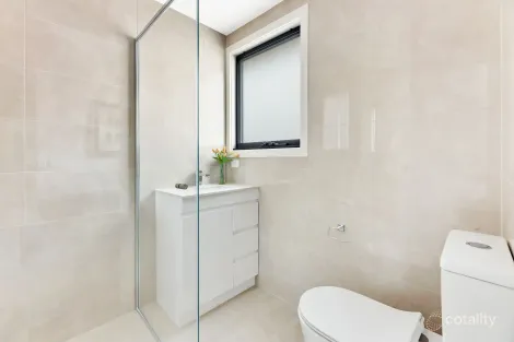 Property photo of 3/9 Woodhouse Grove Box Hill North VIC 3129