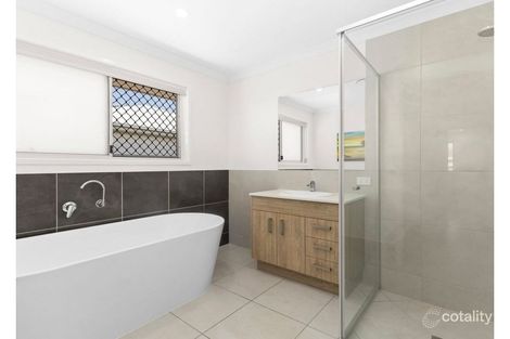 Property photo of 5 Perignon Circuit Beachmere QLD 4510