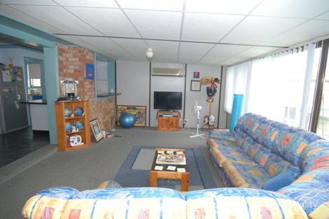 Property photo of 42 McIntyre Avenue St Clair NSW 2759