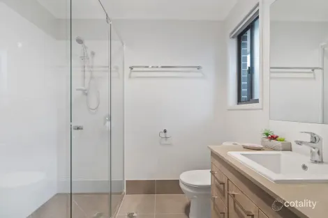 Property photo of 5 Cahill Crescent Collingwood Park QLD 4301