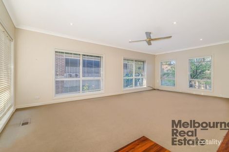 Property photo of 2/7 Mitchell Road Mont Albert North VIC 3129
