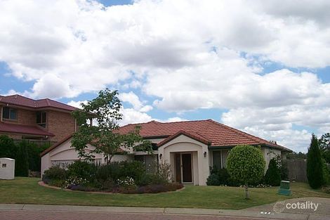 12 Gibson Pl, Brookfield, QLD 4069