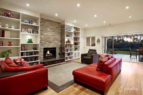 Property photo of 17 Twisden Road Bentleigh VIC 3204