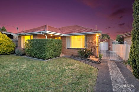 Property photo of 24 Wahroonga Avenue Keysborough VIC 3173