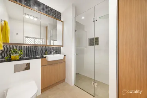 Property photo of 84 Adam Street Wynnum QLD 4178