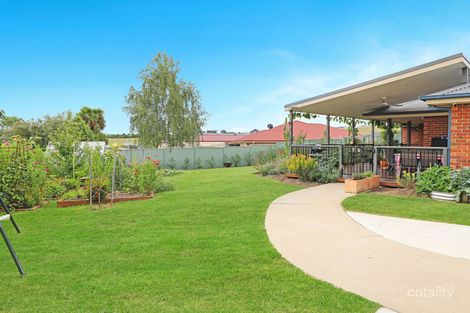 Property photo of 5 Sapphire Crescent Kelso NSW 2795