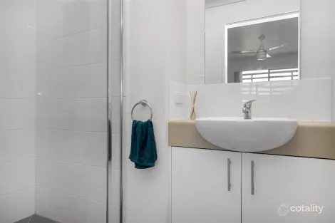 Property photo of 13/2 Beezley Street Glen Eden QLD 4680
