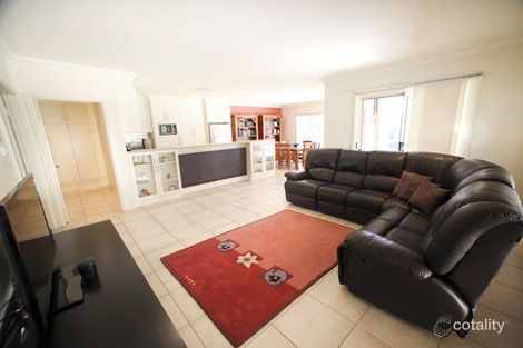 Property photo of 11 Theeuff Place Griffith NSW 2680