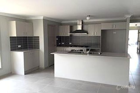 Property photo of 3 Shortbridge Avenue Middleton Grange NSW 2171