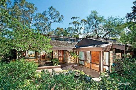 2 Leonora Cl, Hornsby Heights, NSW 2077