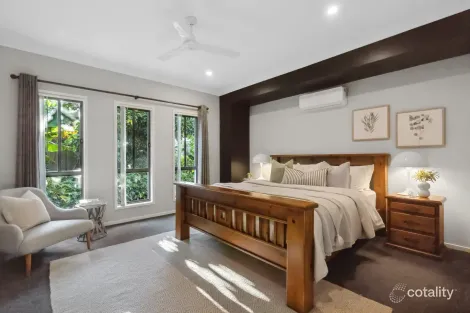 Property photo of 19 Pine Place Upper Kedron QLD 4055