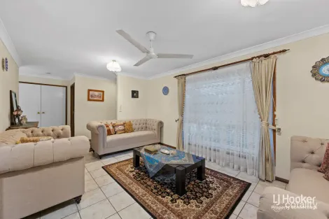 Property photo of 27 Flinders Way Albany Creek QLD 4035