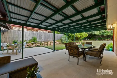 Property photo of 27 Flinders Way Albany Creek QLD 4035