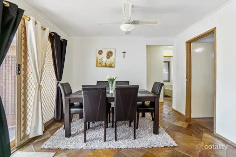 Property photo of 2 Talina Close Hoppers Crossing VIC 3029