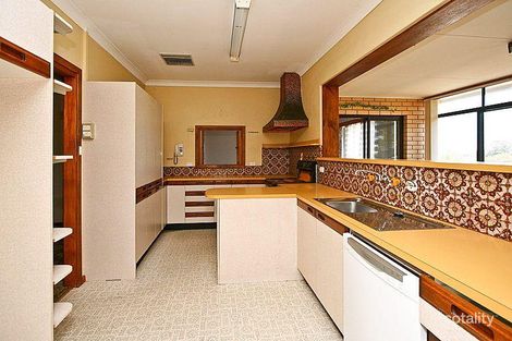 Property photo of 18 Park Valley Drive Highbury SA 5089