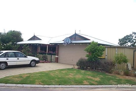 Property photo of 4 Briar Court Leeming WA 6149