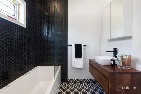 Property photo of 34 Laura Street Aspendale VIC 3195