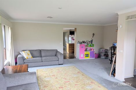 Property photo of 3 Panorama Drive Black Hill VIC 3350