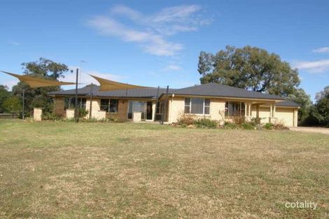 36 Gray St, Scone, NSW 2337