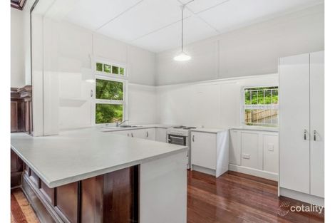 Property photo of 28 Bellevue Street Highgate Hill QLD 4101
