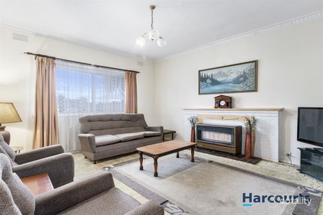 34 Dearing Ave, Cranbourne, VIC 3977