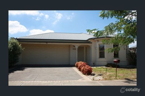 11 Morwell Gdns, Caroline Springs, VIC 3023