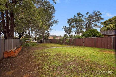 Property photo of 33 Endeavour Road Georges Hall NSW 2198